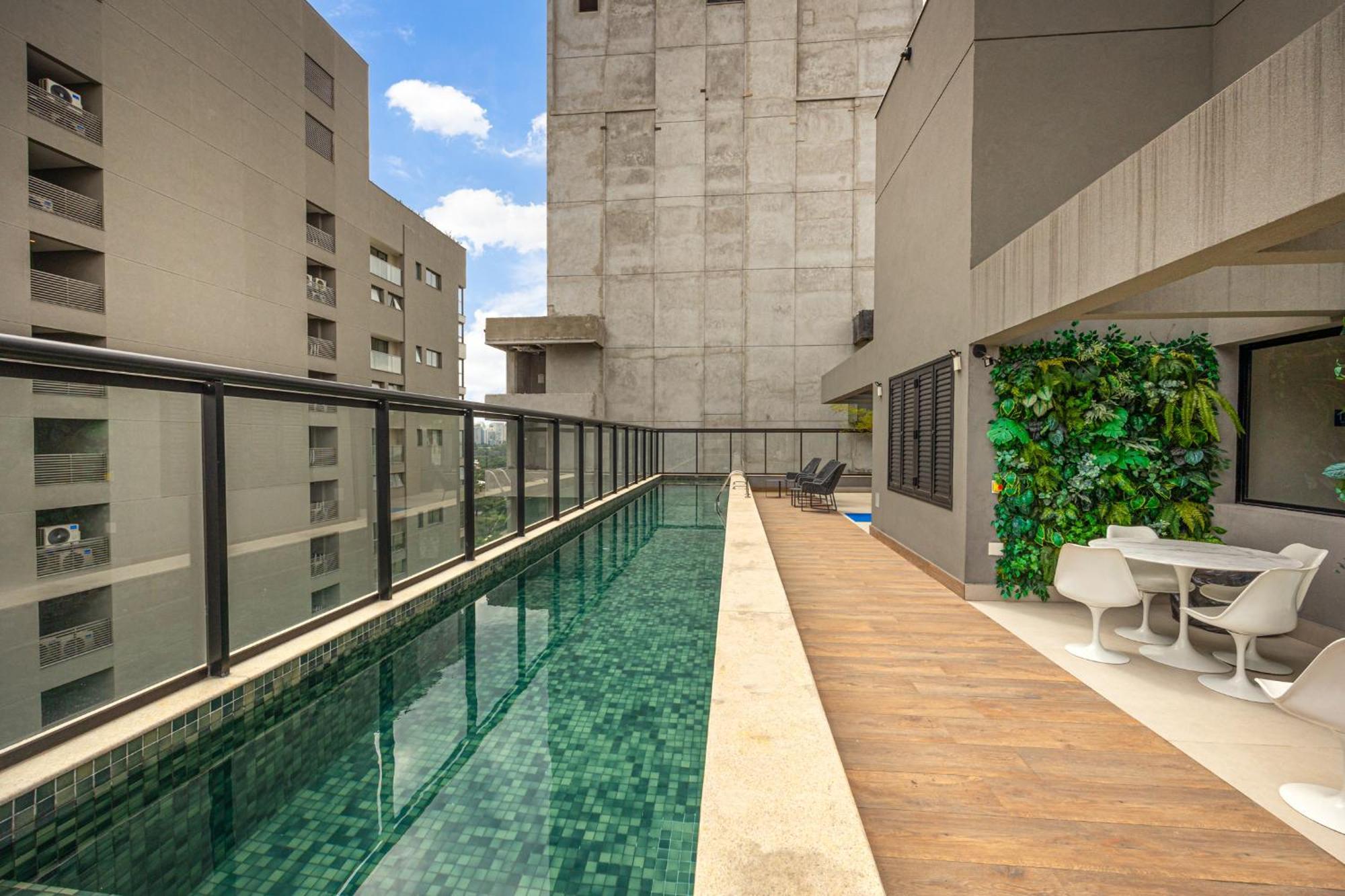 Easy Star - Belo De 2 Quartos Em Moema - Gw03i * São Paulo